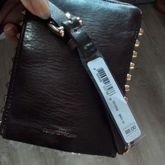 SALE ‼️ Michael Kors Studded Brown Genuine Leather Belt Bag NWT - Picture 3 of 17